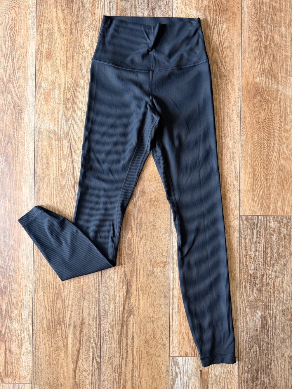 lululemon athletica Black Ribbed High-Waist Leggings - Size 4